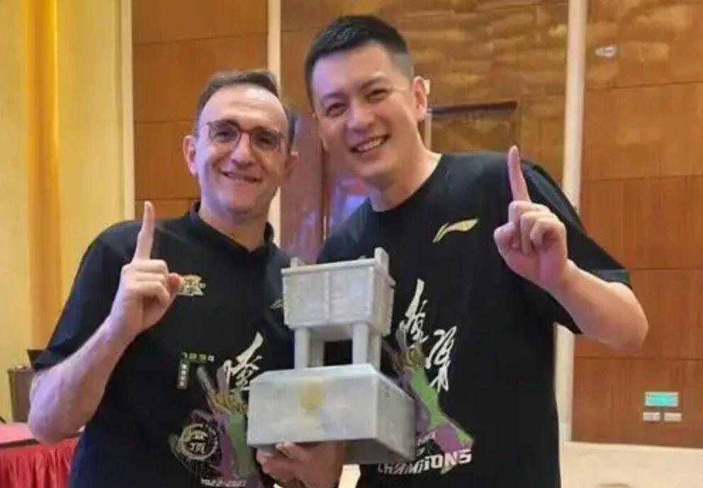 杏彩体育登录入口-辽宁男篮官宣换帅，北京男篮周琦阶段报销，徐杰蝉联全明星票王